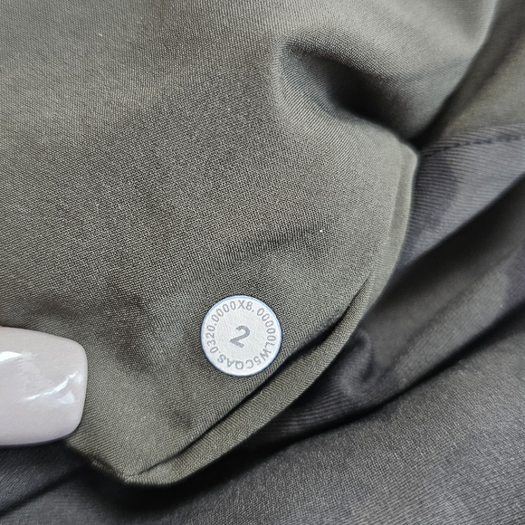 Lululemon On the Fly Jogger Pants, size 2, 28", Dark Camo, EUC - Picture 12 of 14